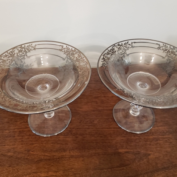 Set of 2 Crystal Pedestal Compote Dishes with Silver Inlay - Picture 1 of 8